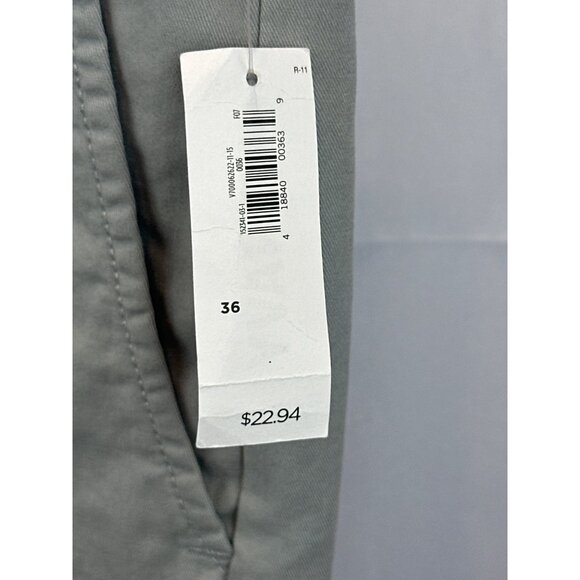 Old Navy Mens Slim Fit Gray Cotton Shorts Size 36 NWT - Picture 2 of 6